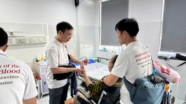 Cảm Nghĩ Suy Tư Mùa Chay – Dấu Ấn Của Tình Yêu Từ Máu Châu Báu 1